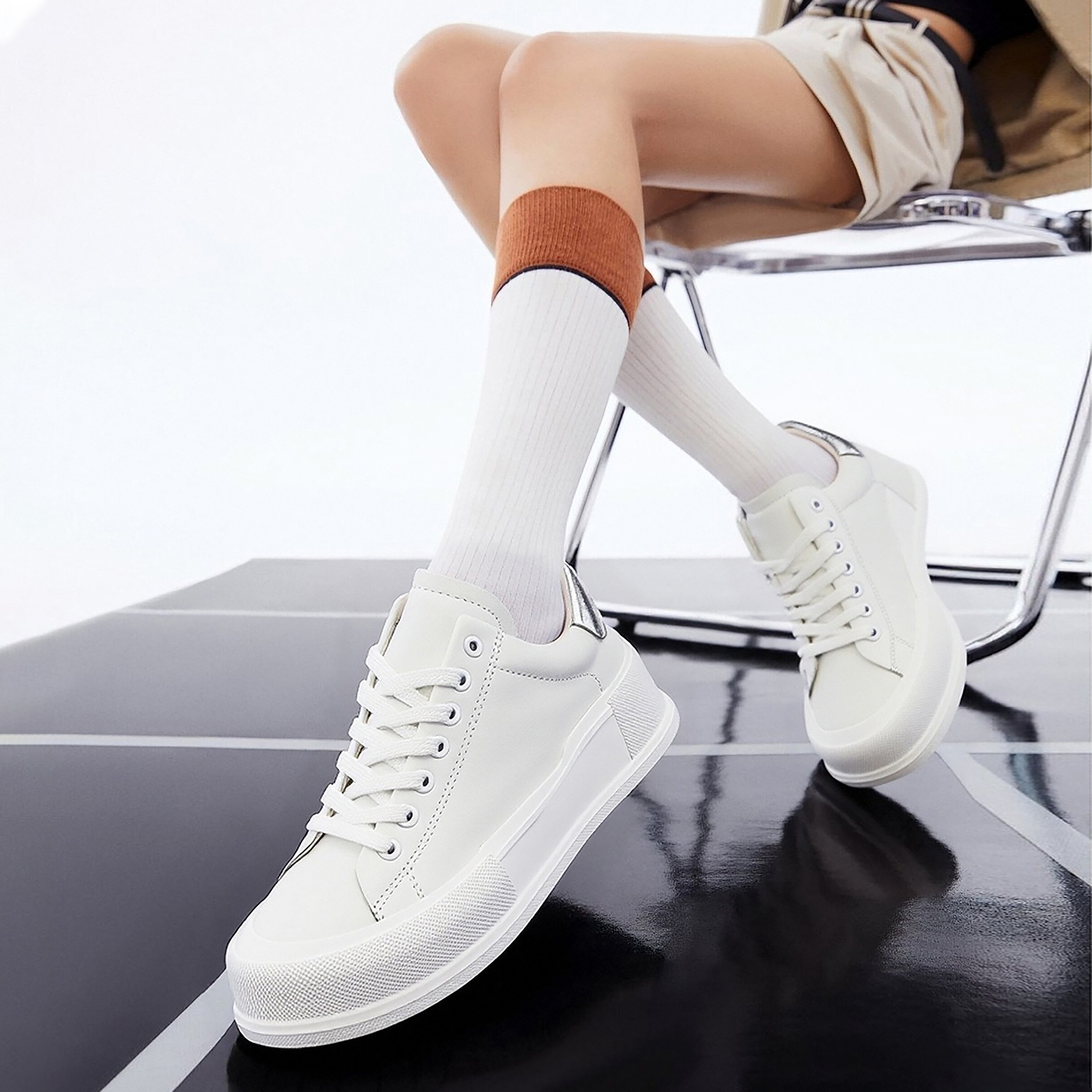 CHCH Women's Walking Shoes 2025 Autumn New Rice White Casual Flat Bottom Walking Shoes Bone Correction