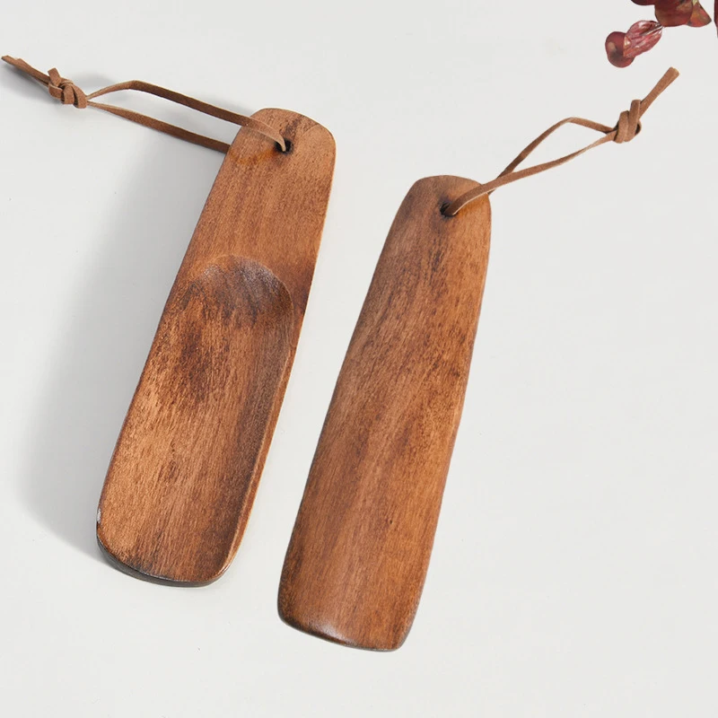 Solid Wood Shoehorn 15-31cm Short Handle Easy to Use Shoe Spatula for Pregnant Women Elderly Home Hotel - Comfortable Grip