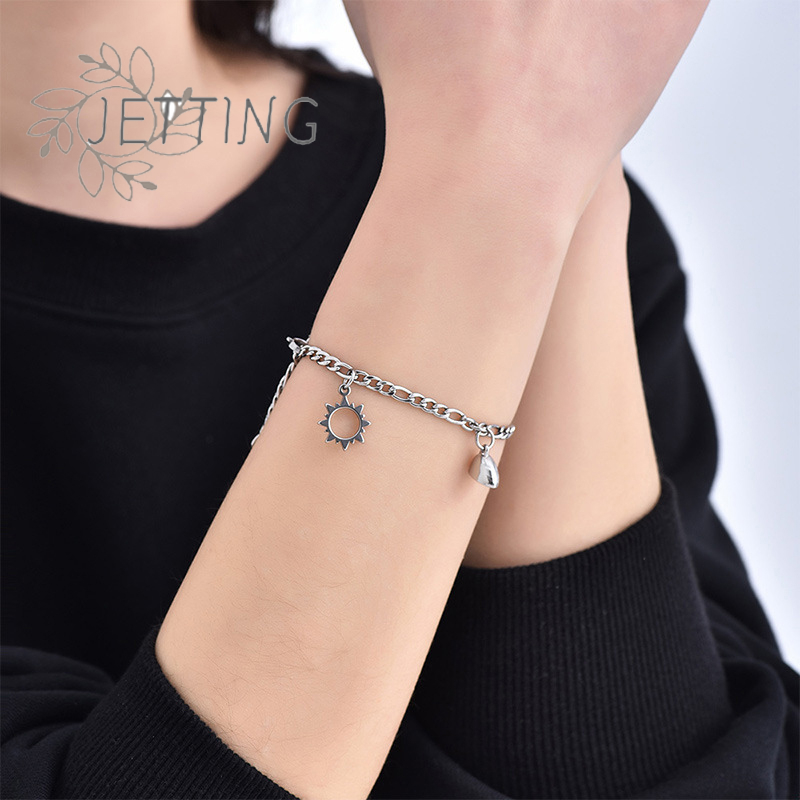 Hot 2PCS Stainless Steel Non-fading Hip-hop Hand Chain Love Magnet Sun Moon Bracelet For Couple Girlfriend Simple Hand Jewelry