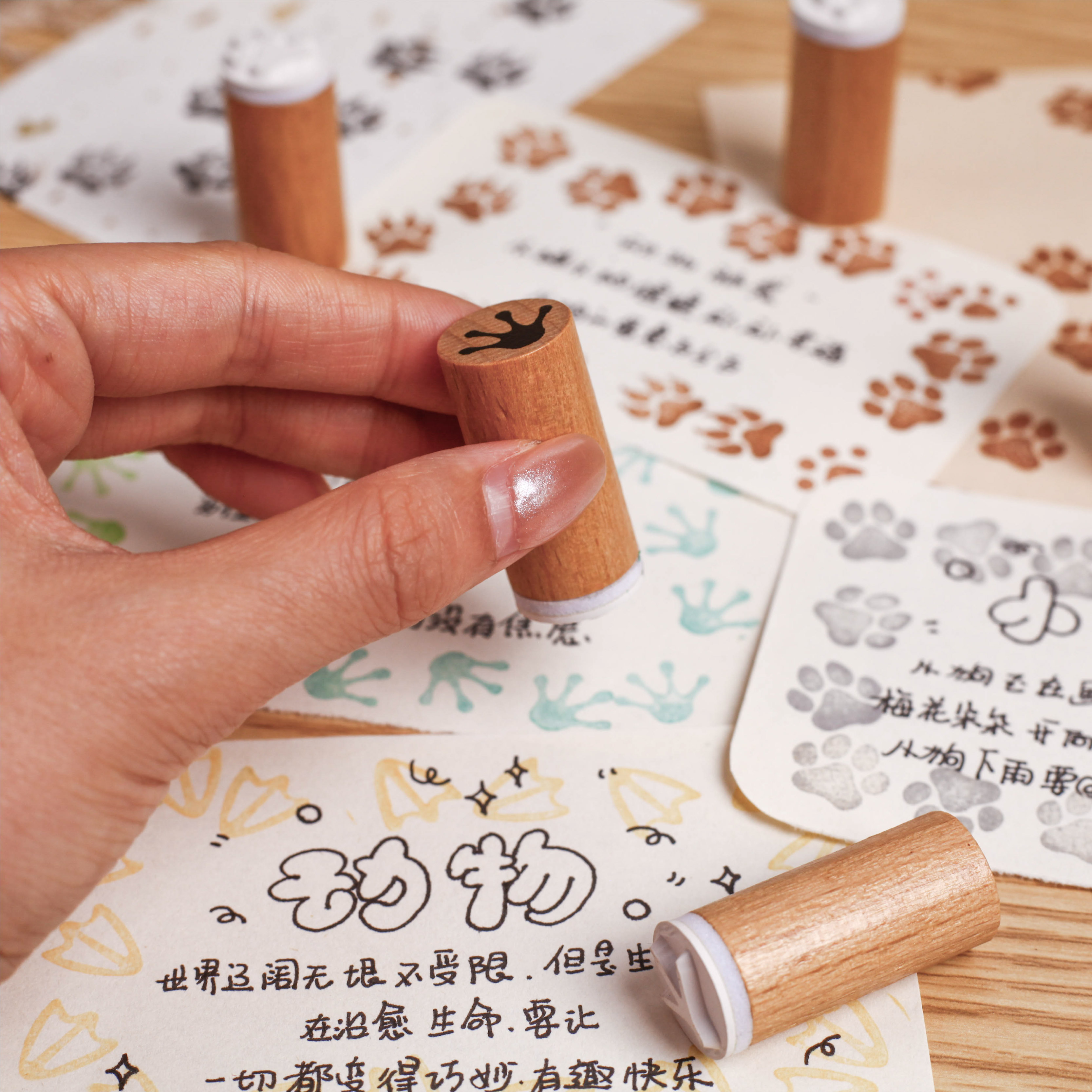 1 PC Small Claw Seal Series Retro Wooden Seal Small Animal Claw Seal Pattern Creative Decor Scrapbooking Material Cute Seal