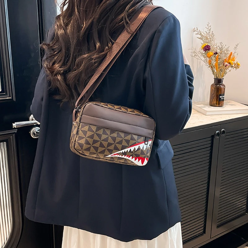 Casual Fashion Crossbody Large Capacity Small Square Bag Creative Shark Mouth Crossbody Bag Simple Coin Purse