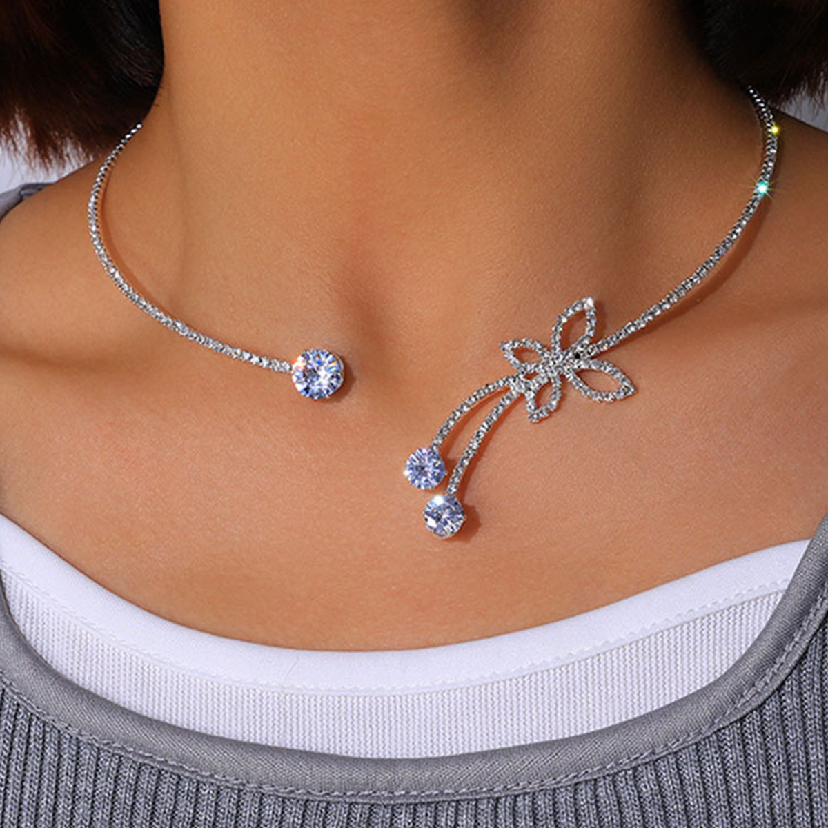 1PC Women's Fashion Trendy Butterfly Necklace Jewelry Simple Design Suitable for Date, Party, Festival -2002
