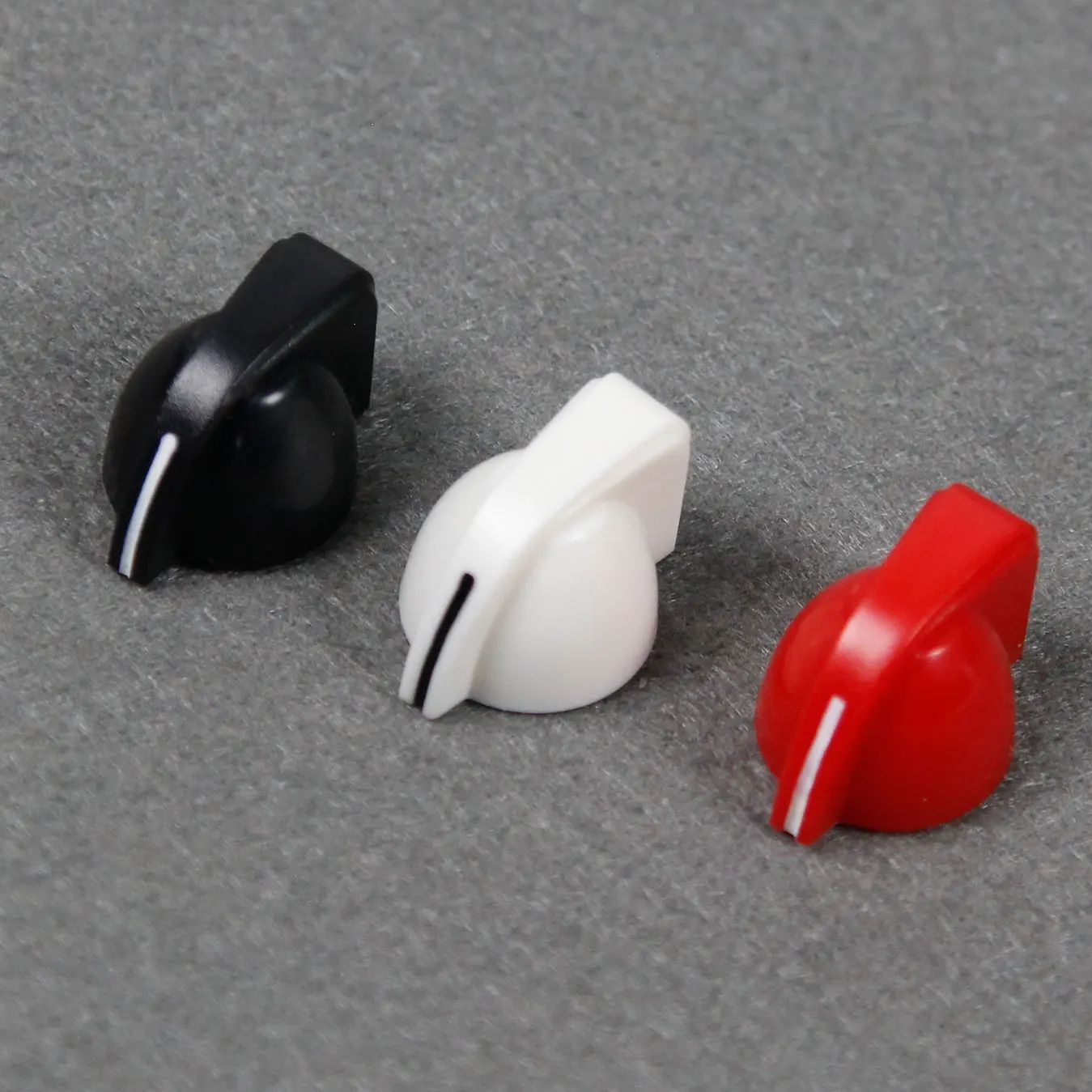 FLEOR 6PCS Plastic Flat Head Guitar Amp Amplifier Knobs Effect Pedal Control Knobs