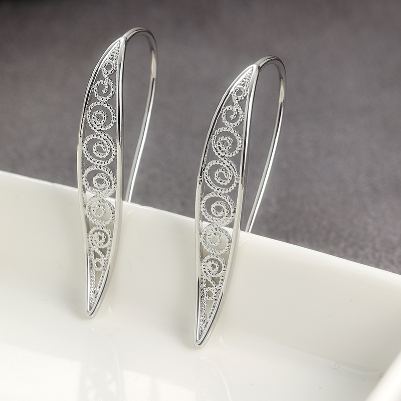 Ethnic Simple Silver Color Carved Long Pendant Earrings For Women Retro Hollow Water Drop Earrings Jewelry