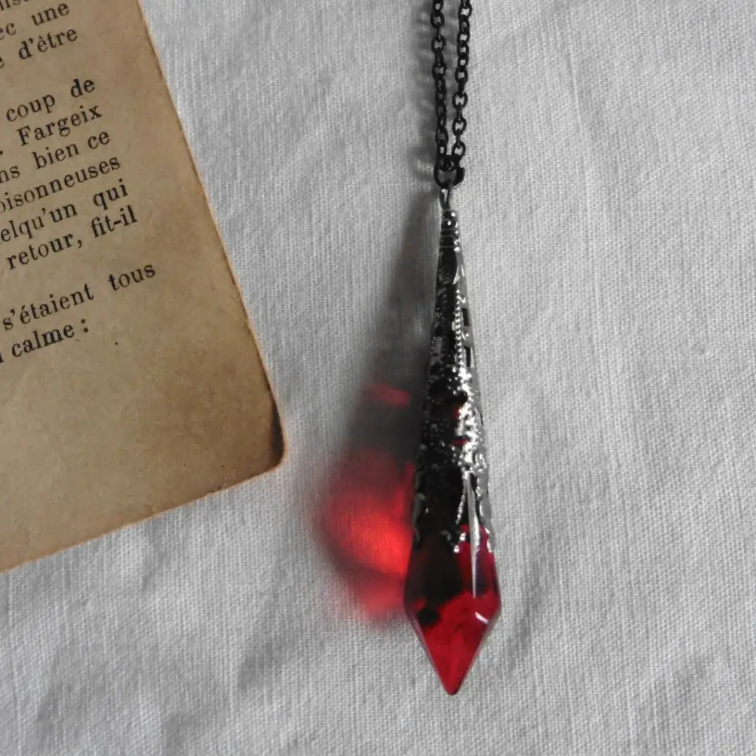 Gothic Vampire Blood Red Crystal Necklace Women Man Pagan Witch Jewelry Demon Vampire Black Chain Lovers Crystal Pendant Choker pen gpt