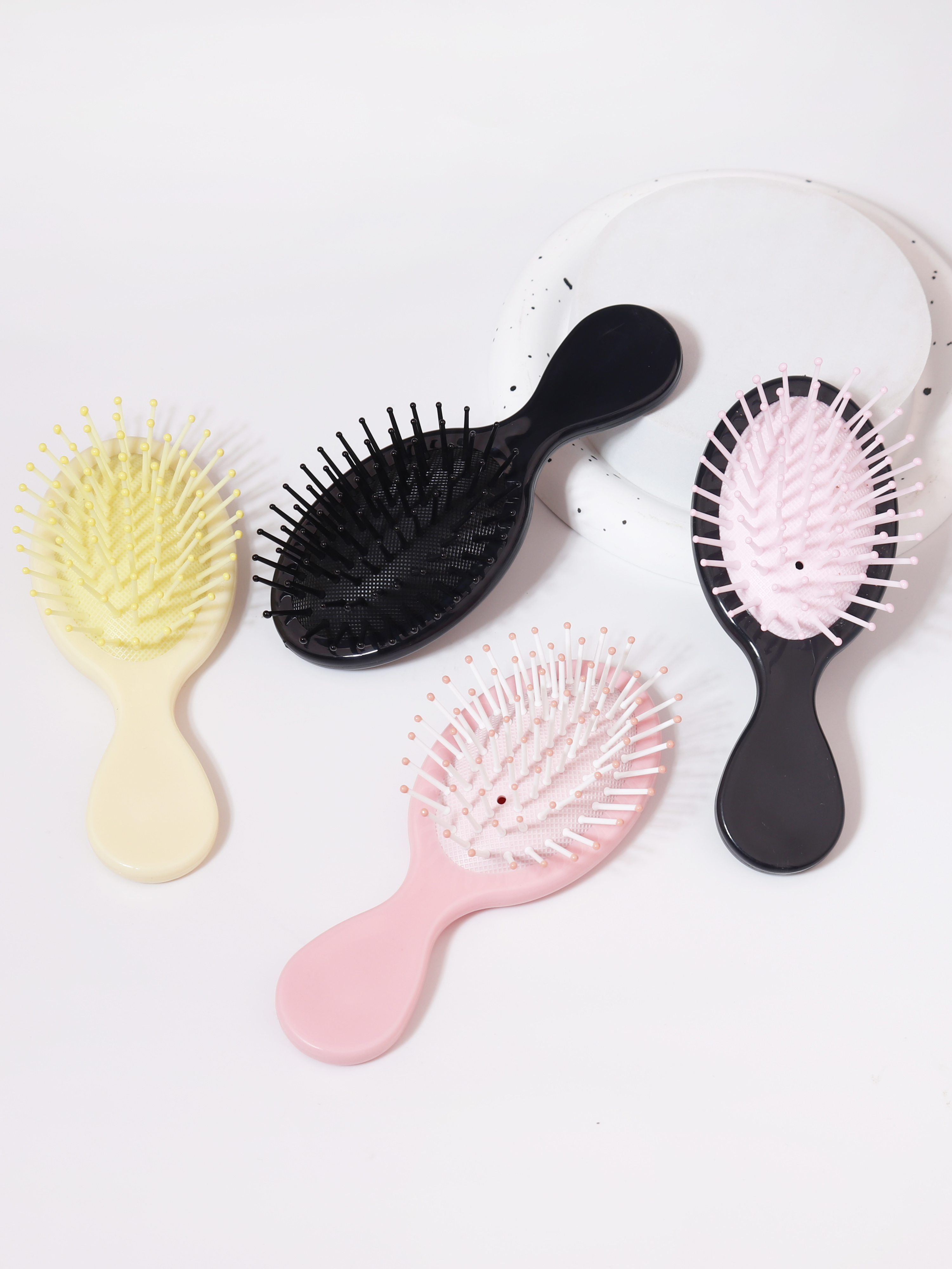 1PCS women's small hair brush, portable travel hair brush, mini oval dry and wet air cushion hair brush