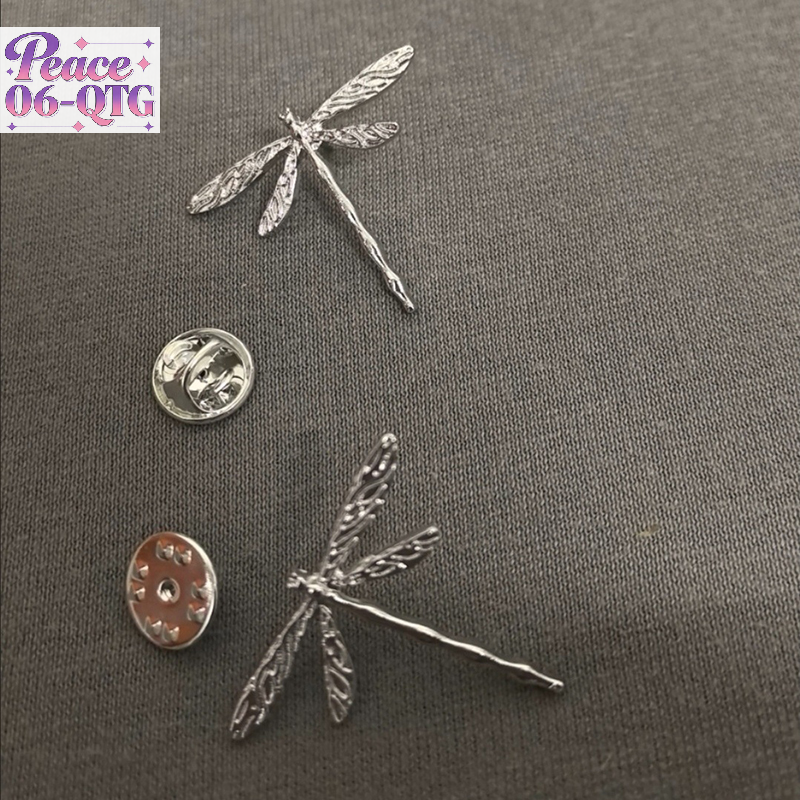 Hot Sale Vintage Silver Dragonfly Brooches For Women High Grade Fashion Insect Brooch Pins Coat Accessories Animal Jewelry Gifts