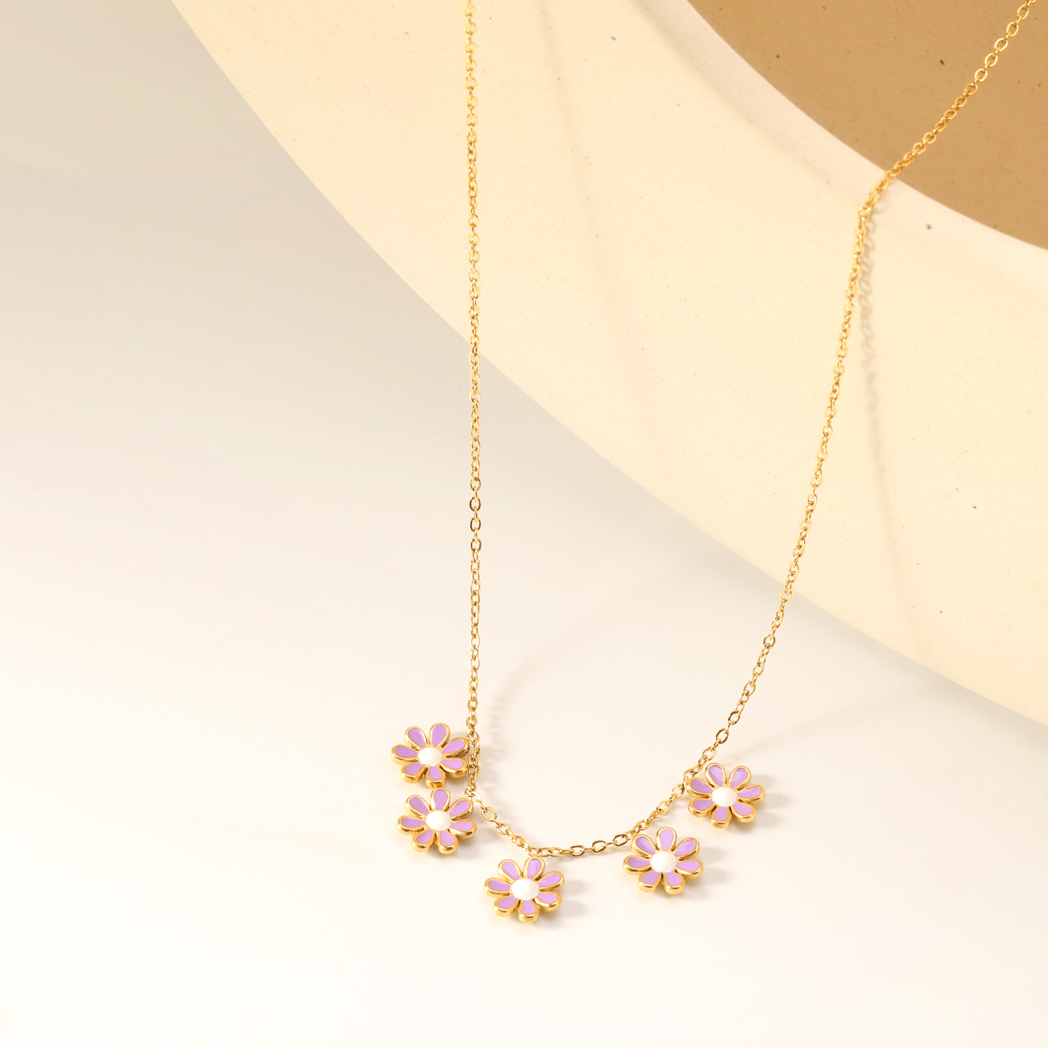 Fashionable Sweet Little Daisy Pendant Necklace, Stainless Seel Cute Design, Light Luxury Clavicle Chain Girls' Jewelry