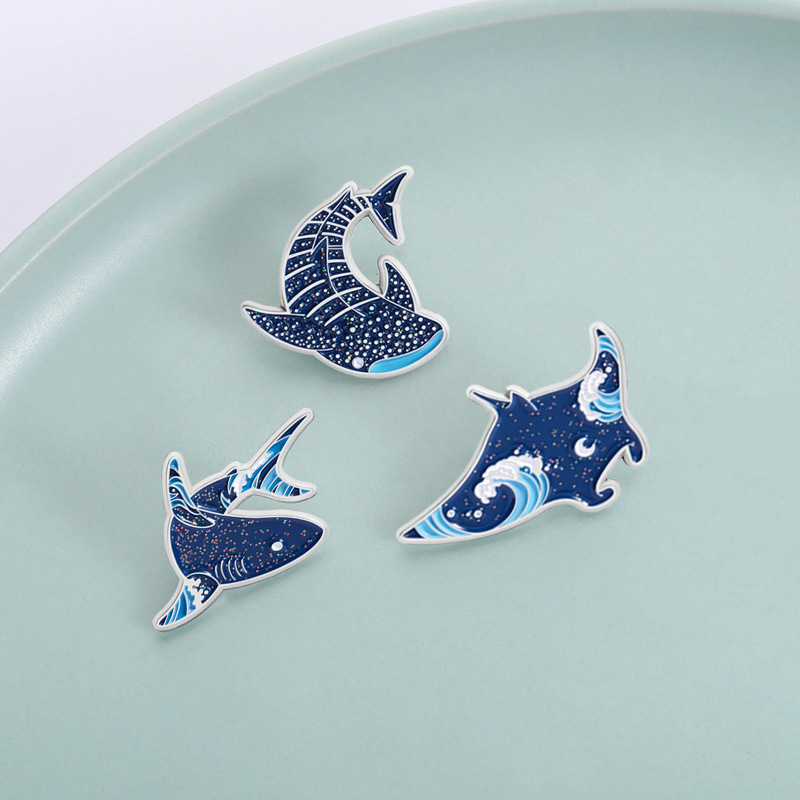 Ocean Whale Shark Rays Brooch Pins Cute Blue Sea Animal Theme Badge Lapel Pin Accessory On Backpack Clothing Ornament For F