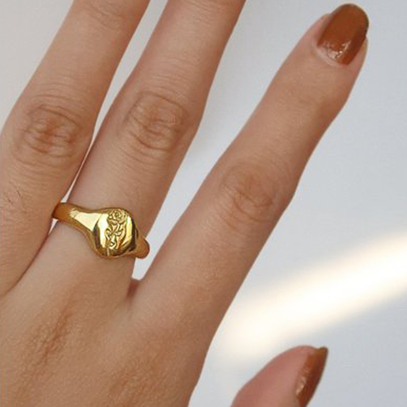 Huitan Trendy Rose Flower Pattern Rings for Women Chic Noble Gold Color Metal Daily Jewelry Versatile Fashion Finger Accessories
