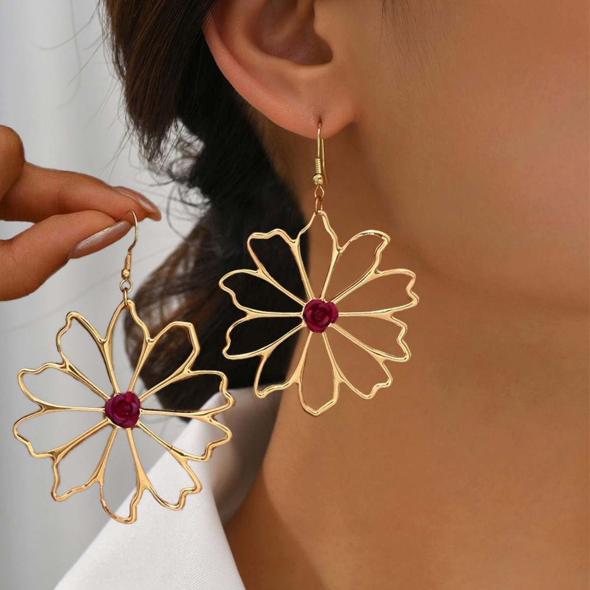 1 pair of temperament elegant metal hollow flower earrings women's earrings geometric rose sun flower ear hooks