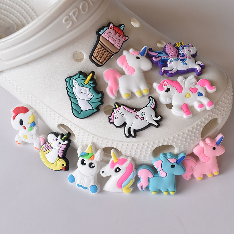 1pcs New Season Unicorn Shoe Buckle Charms for Removable Garden Shoe Ornament PVC Soft Rubber Shoe Ornament Decoration
