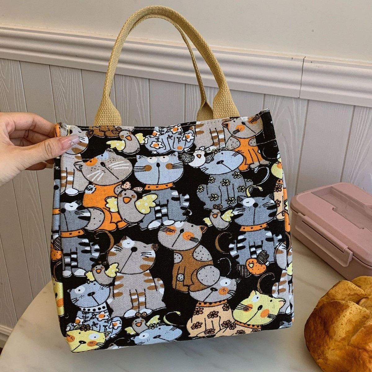 Fashion Fashionable Top-handle Bag with Cute Cat Pattern Portable Mommy Bag for Women Retro Art Hand Bag Shopping