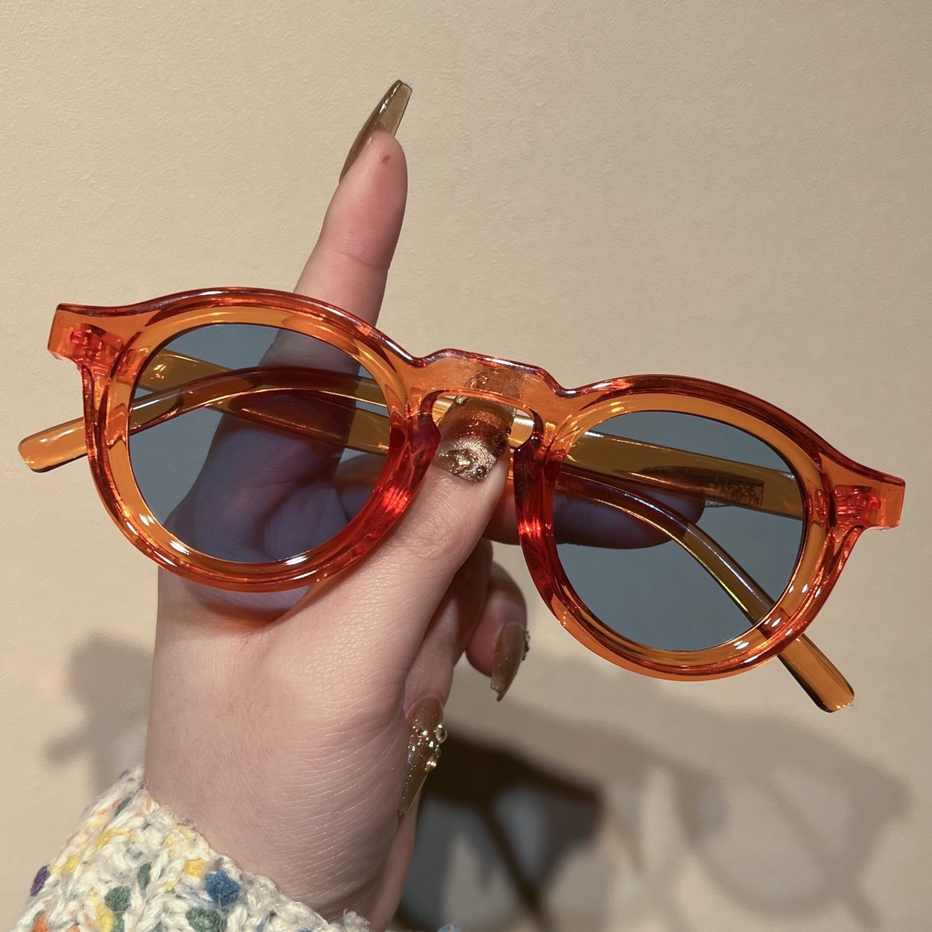 1Pc Unisex Sunglasses New Retro Round Frame High-End Fashion Street Style Concave Shape Decoration Daily Wear Party Ga