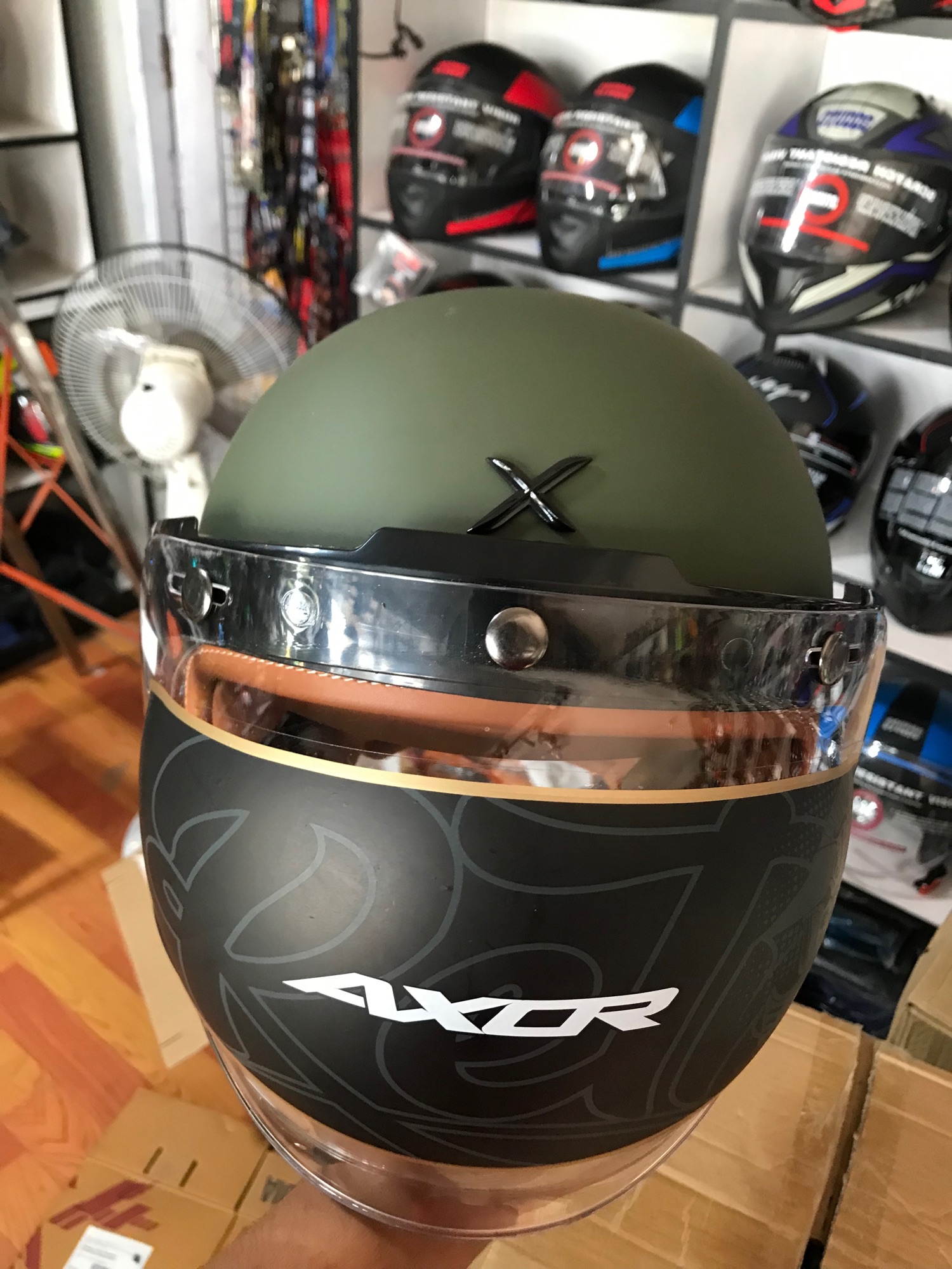 Retro Jet Helmet Axor