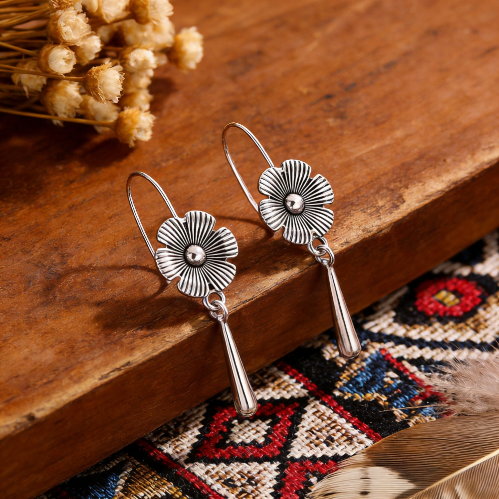 Retro plated 925 silver flower water droplet earrings for women, environmentally friendly copper, niche design, versatile and sl