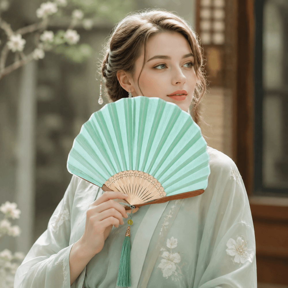 Creative Shell-Shaped Folding Hand Fan Light Green with Tassel Retro Handheld Fan Portable Classical Summer Cooling Fan Girl Gift