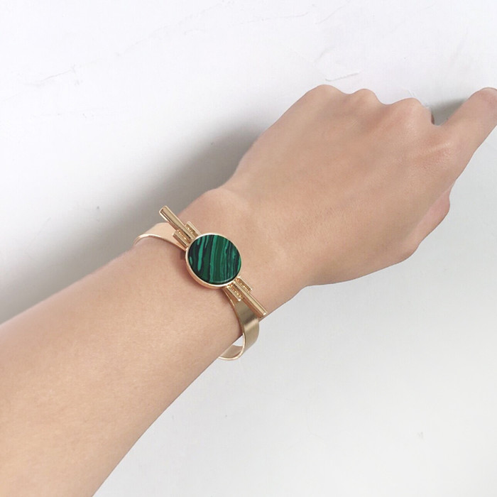 【Exclusive Discount】2018 vintage fashion bracelet Stone bracelet green. Black. White. exaggerated decorative pattern