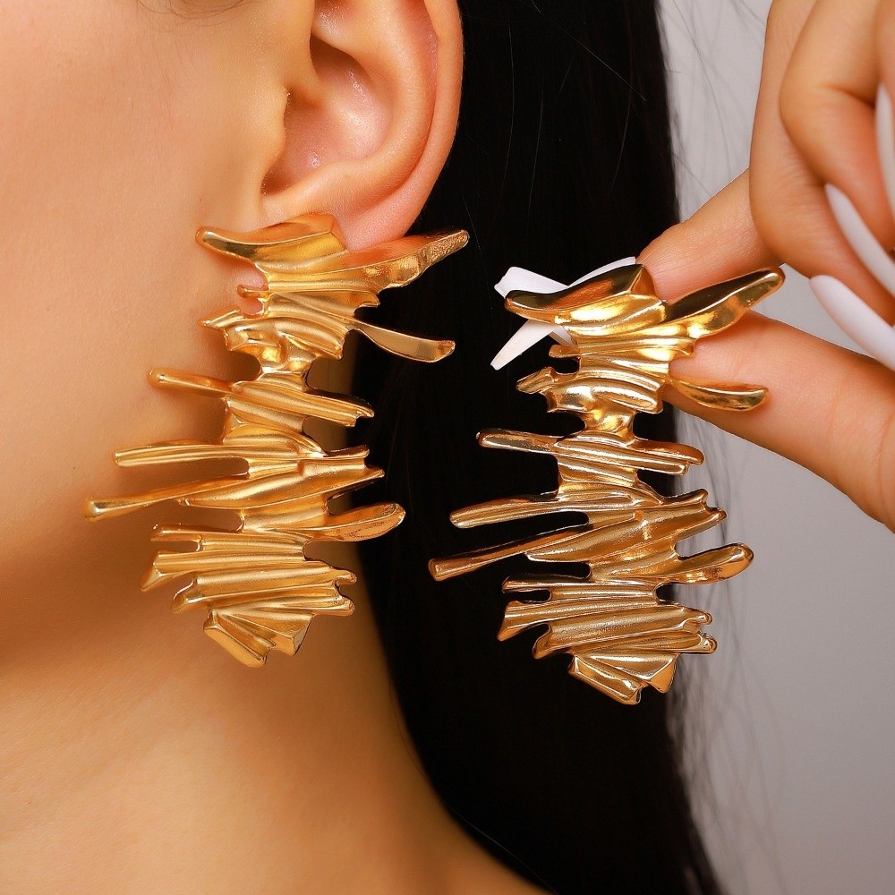 1 Pair Lightweight Asymmetrical Shape Drop Earrings Vintage Style Metal Statement Earrings Irregular Form Post Studs Dangle Earrings Gift for Women
