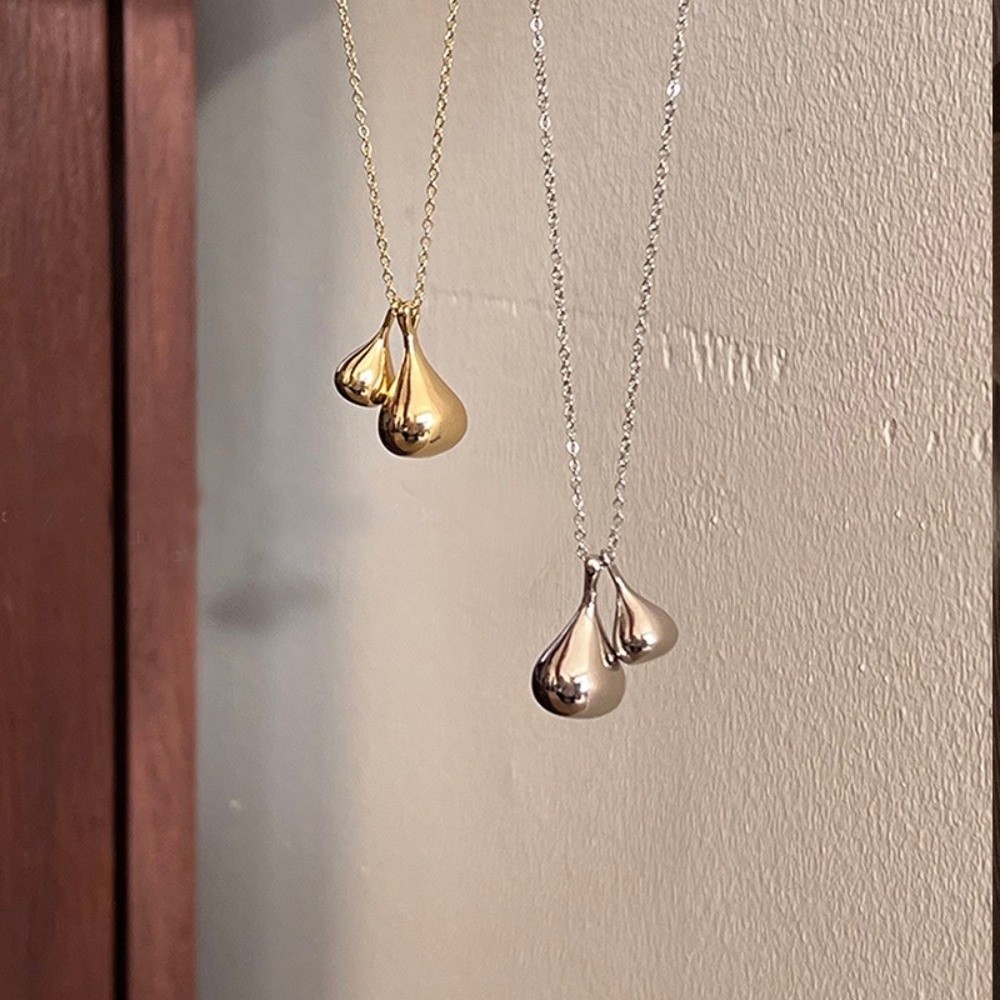 New Elegent Water Droplet Pendants Necklace Double Design Long Chain Long Sweater Chain Necklace Jewelry Accessories Simple Style Pendants Necklace for Women Daily Wear