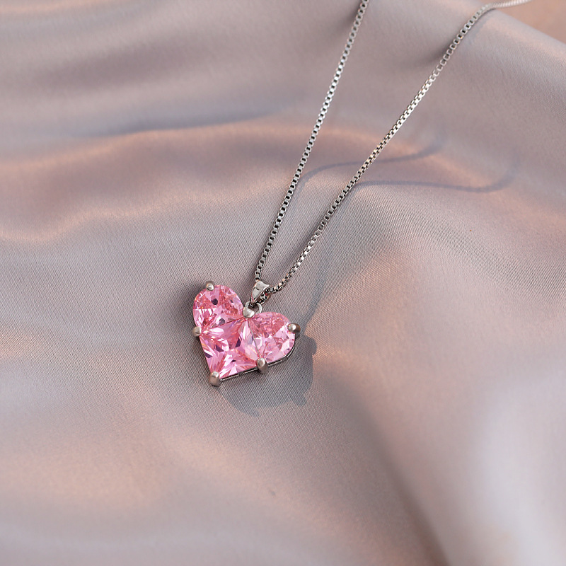 【New Arrivals】Necklace female zircon love fashion cute niche design sense = necklace simple titanium steel clavicle chain