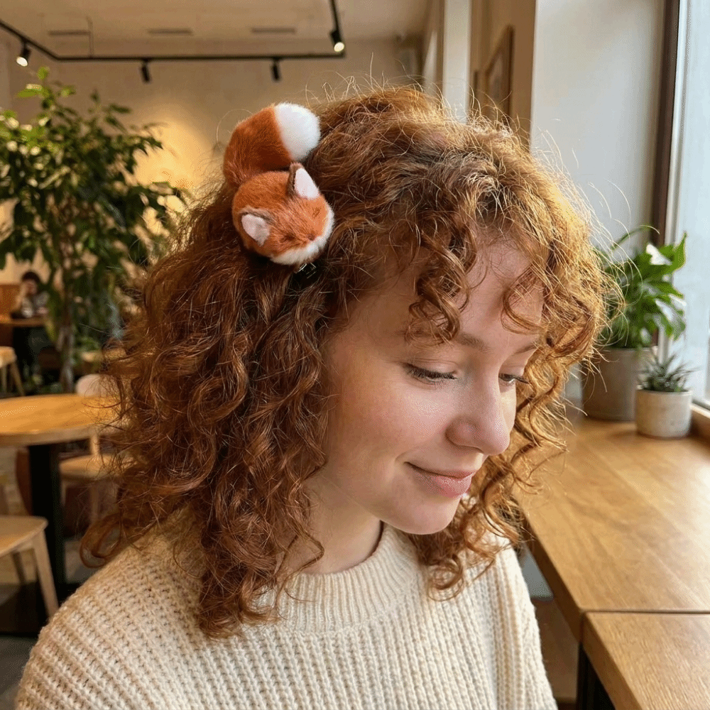 2 pcs/set New Cute Fluffy Plush Cat Hair Clips 3D Tail Design Soft Cartoon Animal Duckbill Clips Cloth Kitten Barrettes Makeup