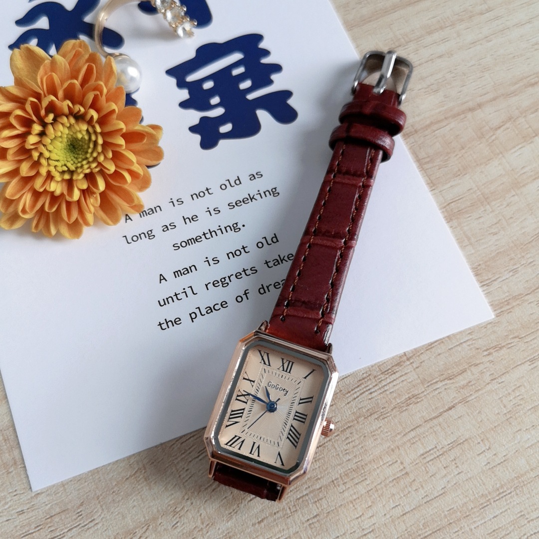 【Hot New Release】New Women's Watch - Elegant Retro Roman Blue Subdials Design, Simple and Fashionable Square Quartz Watch