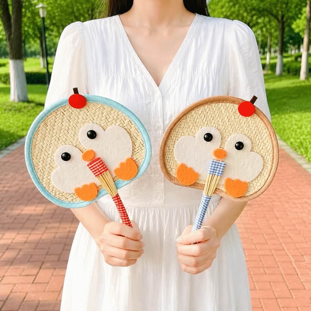 Gift Penguin Hand-Woven Fan Cute Cartoon Cattail Fan Eco-Friendly Natural Hand Braided Fan Home Decor