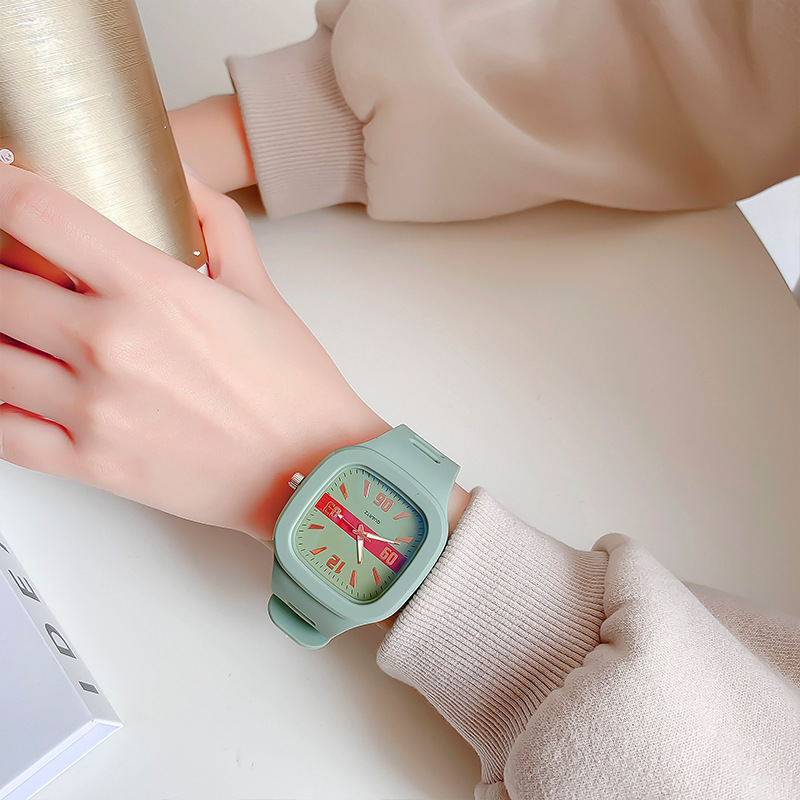 【Special offer】Factory Direct Sale - New Children's Watch for Girls - Student Model, Square Design, Sports Waterproof Electronic Quartz Watch for Boys