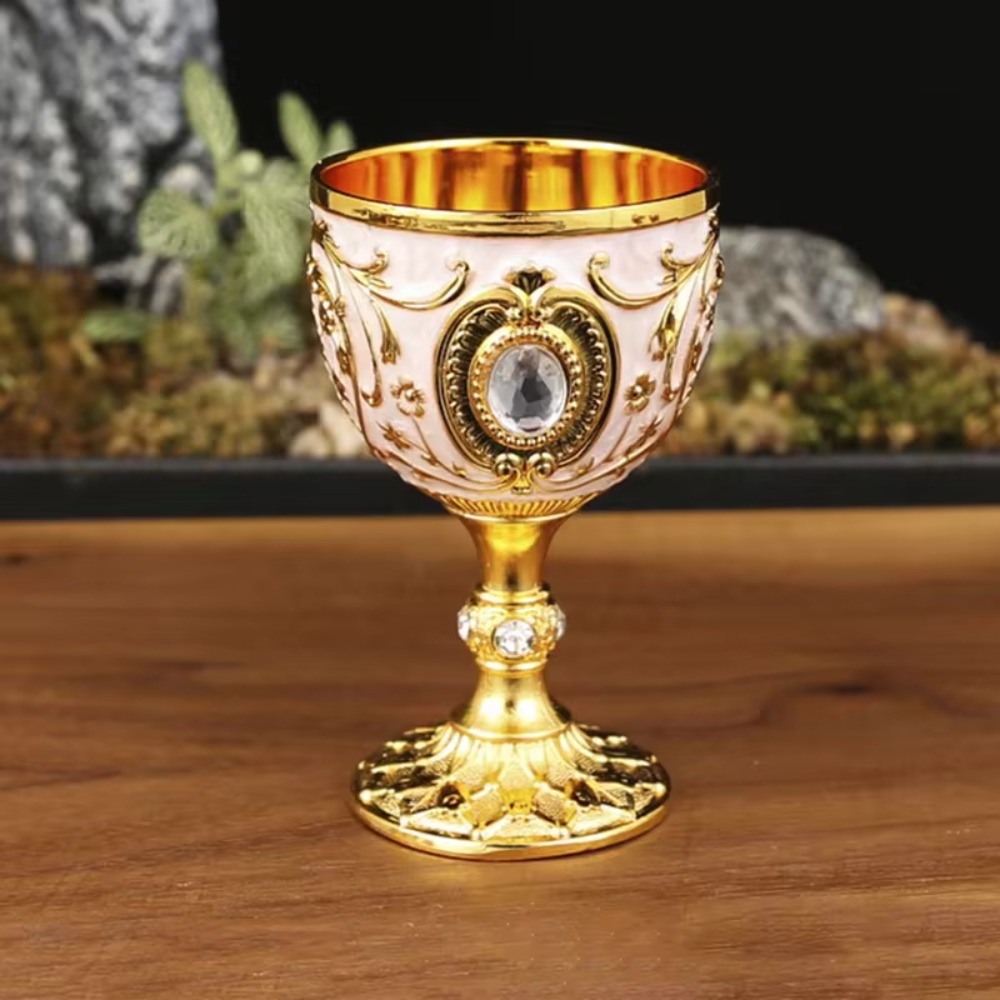 Drink Cup Embossed Vintage Metal Cup European Style Anti-break Goblet -encrusted Glasses Gift