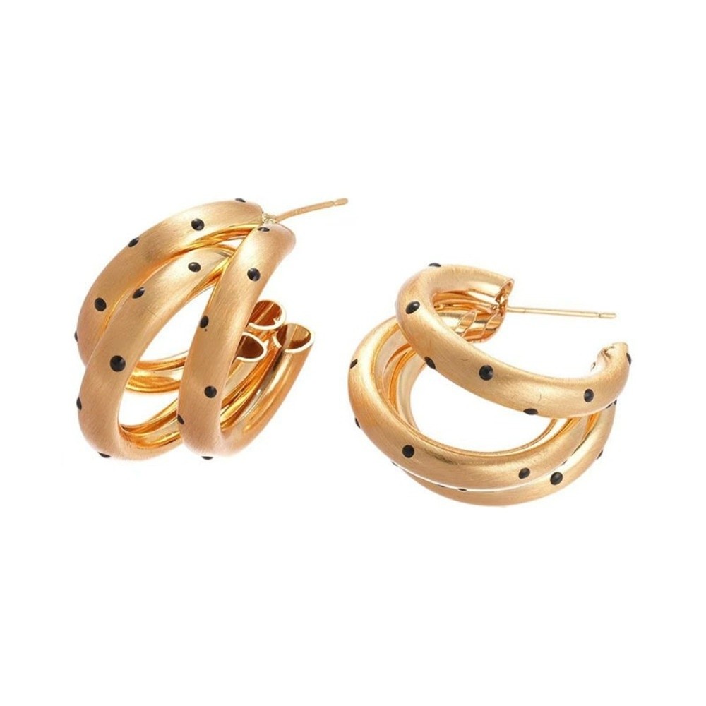 1 Pair Light Luxury Brushed Finish Hoop Earrings Black Polka Dots Metal Look Circular Ear Rings Hollow Hoop Interlinked Rings Fashion Earrings Dating Looks