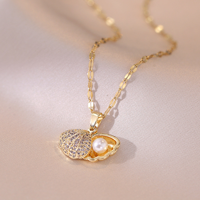 Enacolor Elegant Gold Metal Pearl Shell Pendant Necklace for Women Jewelry Accessories