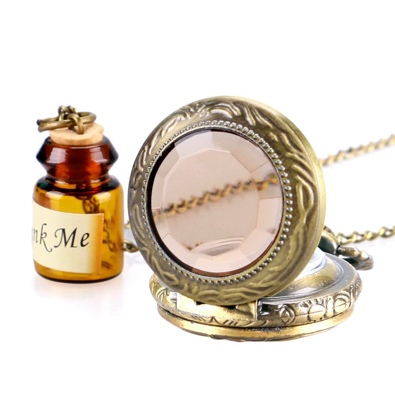 【New arrival】2020 HOT Vintage Bronze Pendant Pocket Watch in Wonderland Drink Me Tag Necklace Chain Top Fashion Gifts for Girls Women
