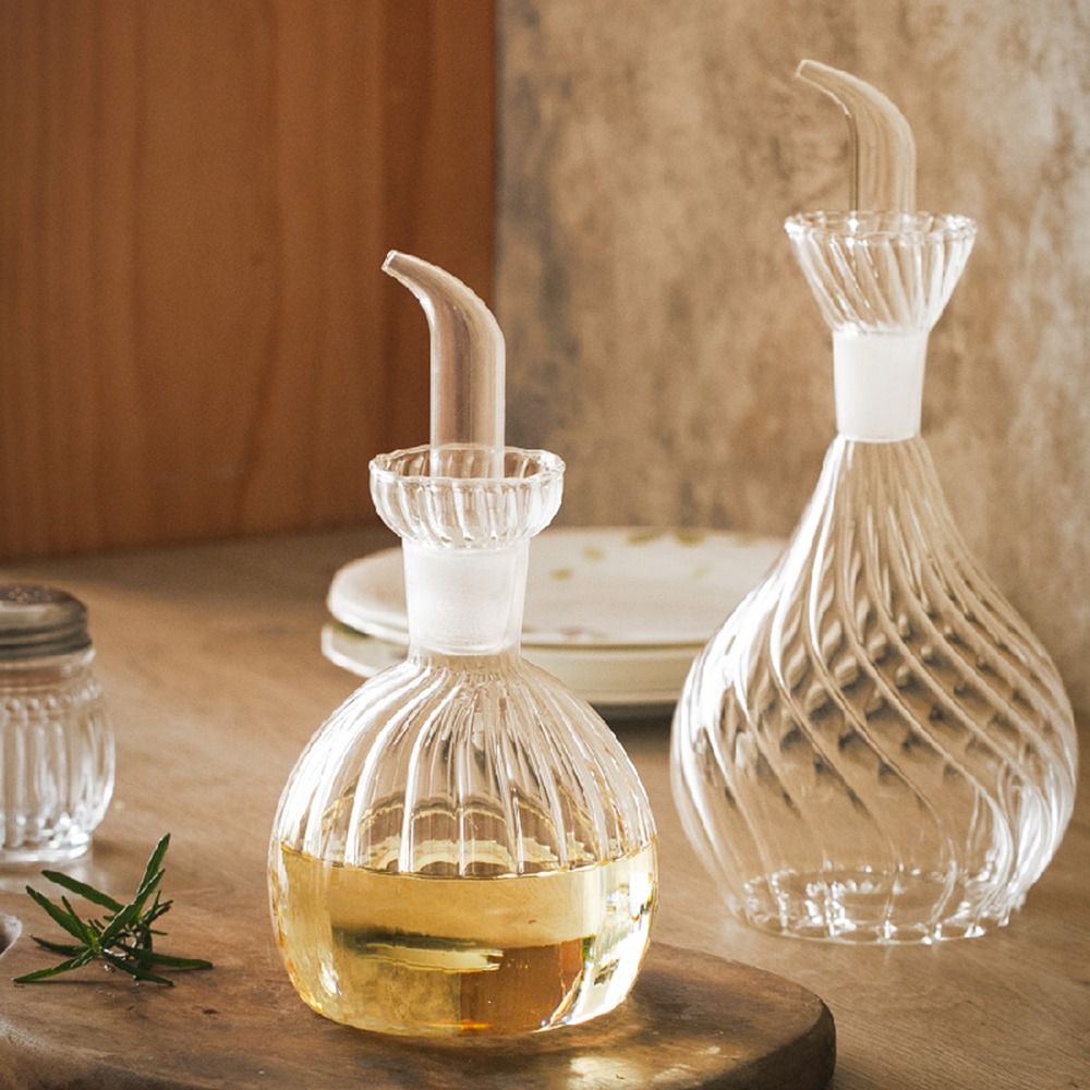 Easy to Clean Glass Oil Dispenser Pouring Spout 500/900ml Cruet Pourer Condiment Container Cooking