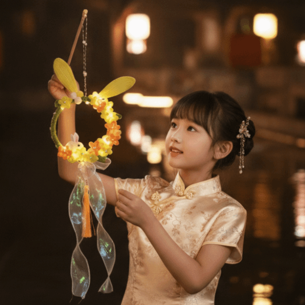 Portable Lanterns Material Package Butterfly Lanterns Organza Ribbon Faux Blossom Flower Garland Lamp Circular Frame LED Warmglow Hanging Festival Light Evening