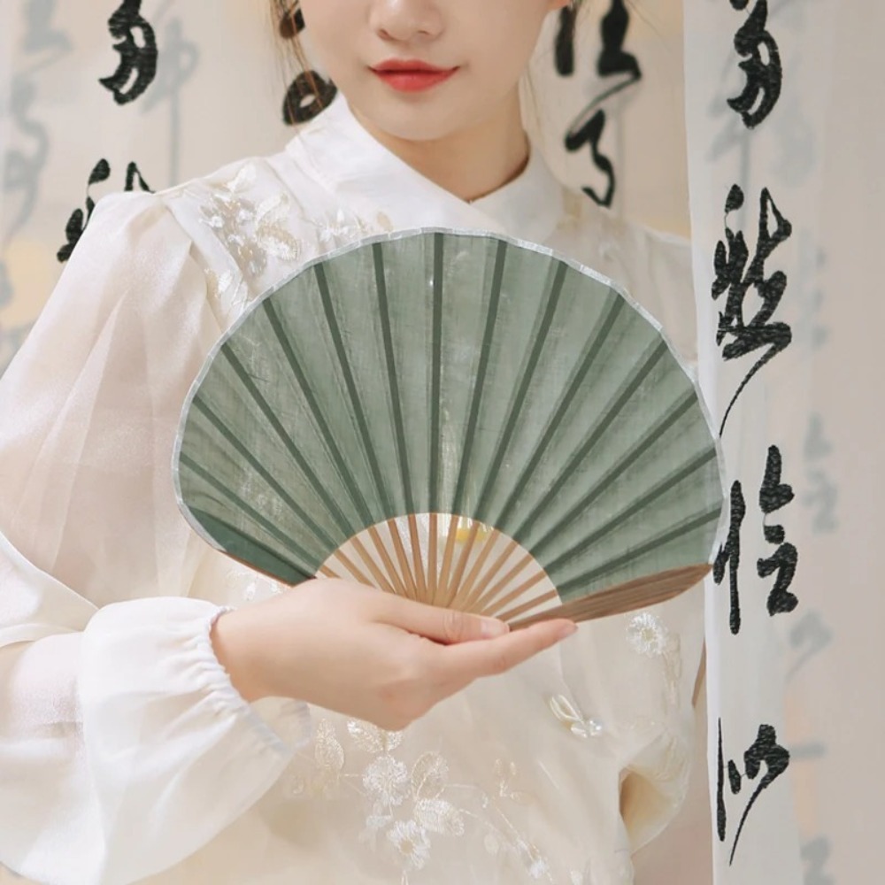 Creative Retro Mini Shell Fan Chinese Solid Color Folding Hand Fan Chinese Style Gentle Handheld Fan Women's