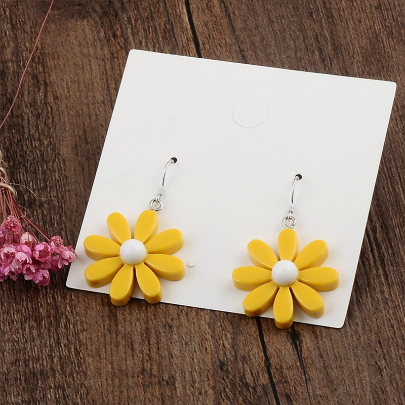 【Happy LifeStore】Korean Sweet Girl Daisy Flowers Cute Resin Daisy Sunflower Earring Long Drop Earrings for Fashion Jewelry