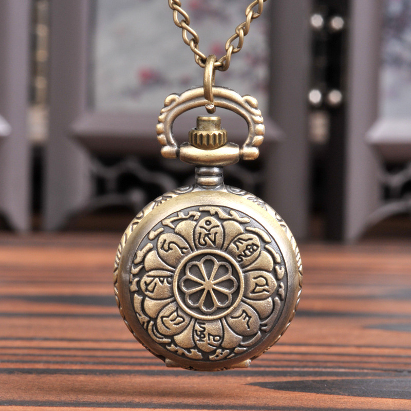 【Innovative design】Small bronze oracle bone pocket watch vintage petal pocket watch