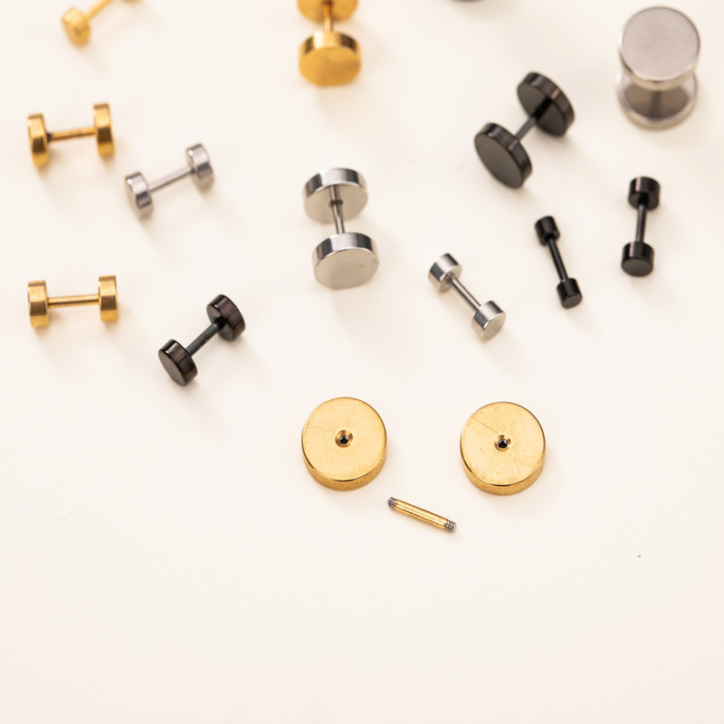 【New arrival】Men's Ear Clip Men's Trendy Hip-Hop Aggressive Korean Style Ear Stud Men's Earrings Black Single Ear Clip