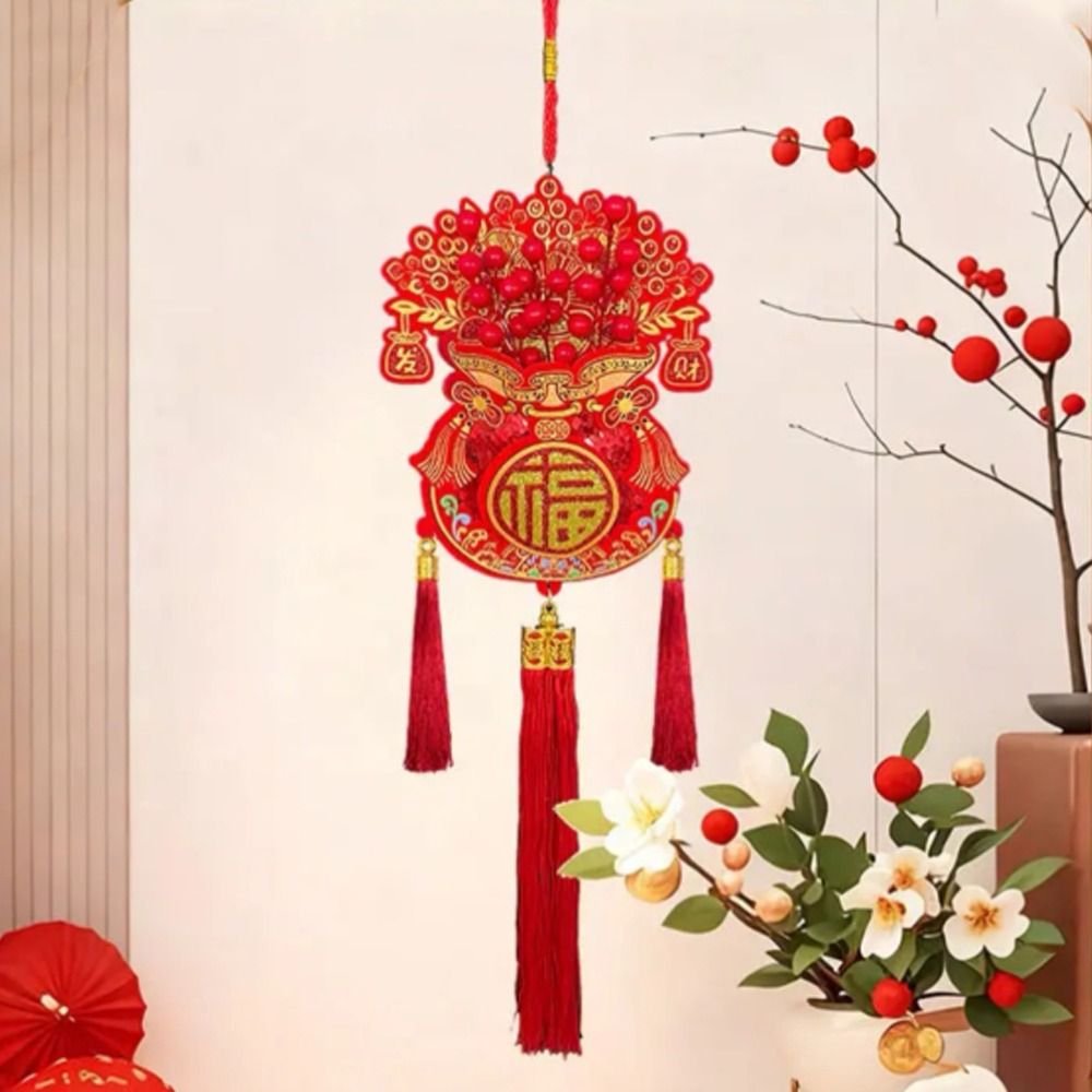 Exquisite Traditional Fu Character Hanging Pendants with Tassels Good Chinese New Year Decor Red Handcrafted Bag Pendant Living Room Door