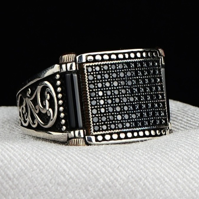【New arrival】Sanjie Gear Men's Aggressive Retro Ring Black Totem Full Diamond Male Ring Ring