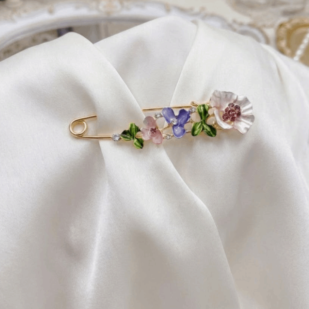 Gift Elegant Sweet Flower Shape Lapel Pin All-match Alloy Inlaid Brooch Anti-exposure Versatile Shiny Brooches Blazer