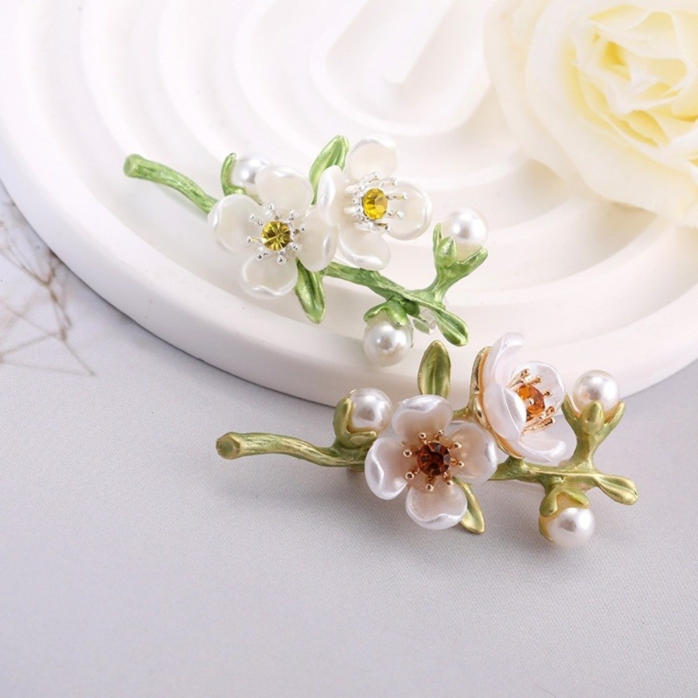 New Imitation Pearls Brooches Pin Multi-Occasion Wear DIY Collar Lapel Pin Rhinestones Decorations Lapel Pin Accessories