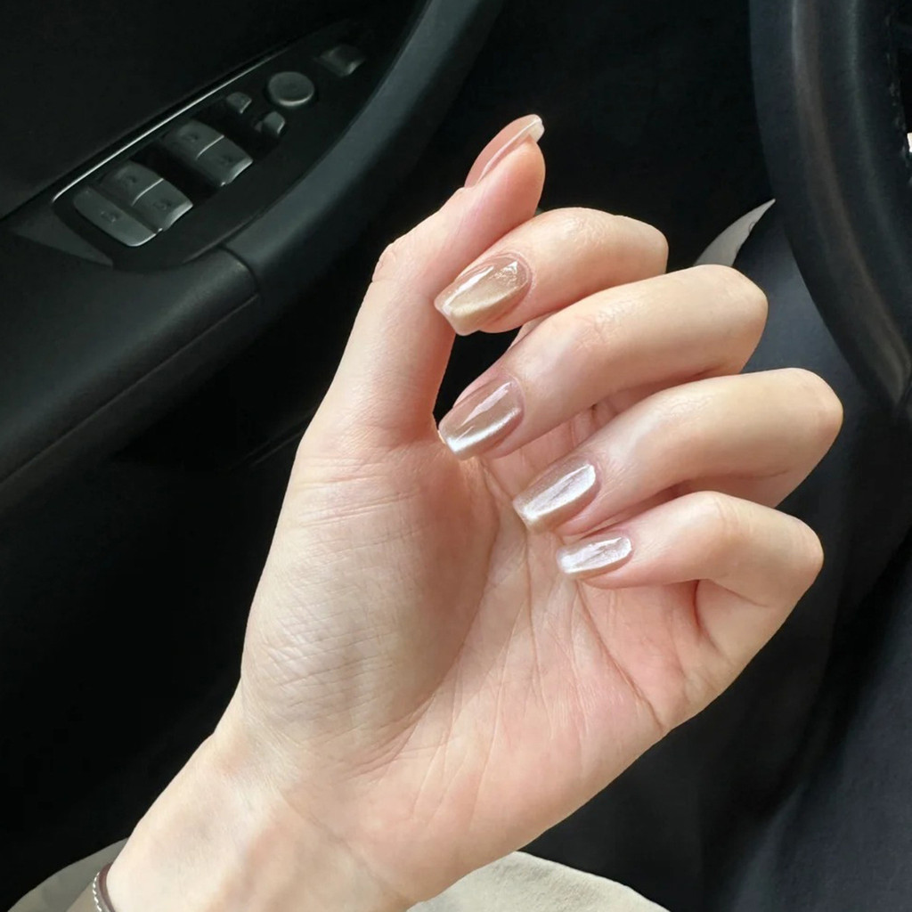 24Pcs Simple Brown Opal Fake Nails with Glue DIY Art Design False Nails Wearable Nails Stylish Pattern Artificial Nails