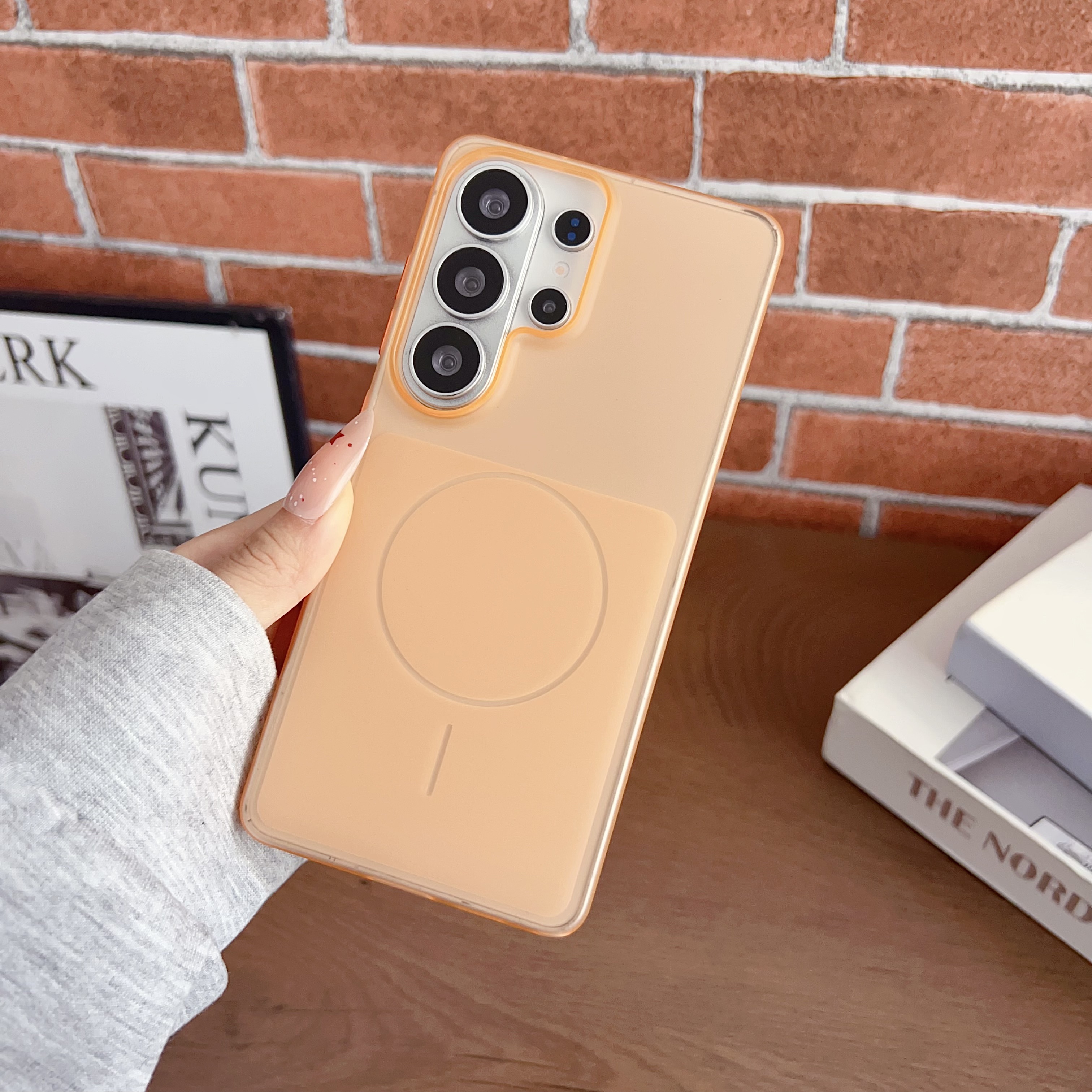 Luxury Corrugated Pattern Stripe Matte Hard Case For S26 ultra S25 S24 S23 s21 S22 ultra Plus Translucent Silicone Cover