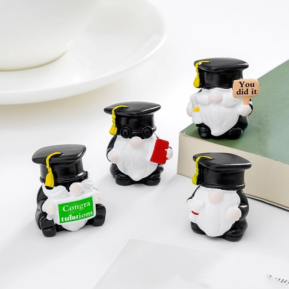 5 Pieces Festive Decor Cute Graduation Dwarf Ornament Bachelor Hat Graduation Theme Small Dwarf Statue Handmade Resin Miniature Gnome Figurine Gift Giving