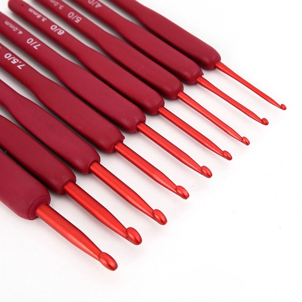Knitting Sewing Tool 2mm-6mm Crochet Hooks Premium Aluminum DIY Knitting Needles Sweater Weaving Cushioned Handles Red Soft Rubber Grip Mom's Gift