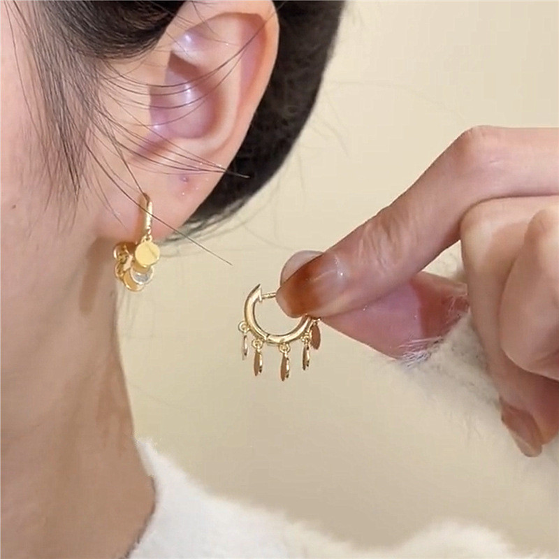 Enacolor Elegant Female Round Wafer Metal Fringe Love Earrings 2024