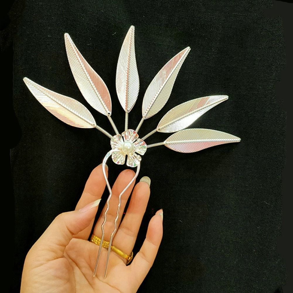 Exquisite Women Flower Leaf Ethnic Minorities Hair Accessories Ancient Hanfu Headwear Ancient Style Headwear U Shape Hairpin Metal Hair Sticks Thai Headdress