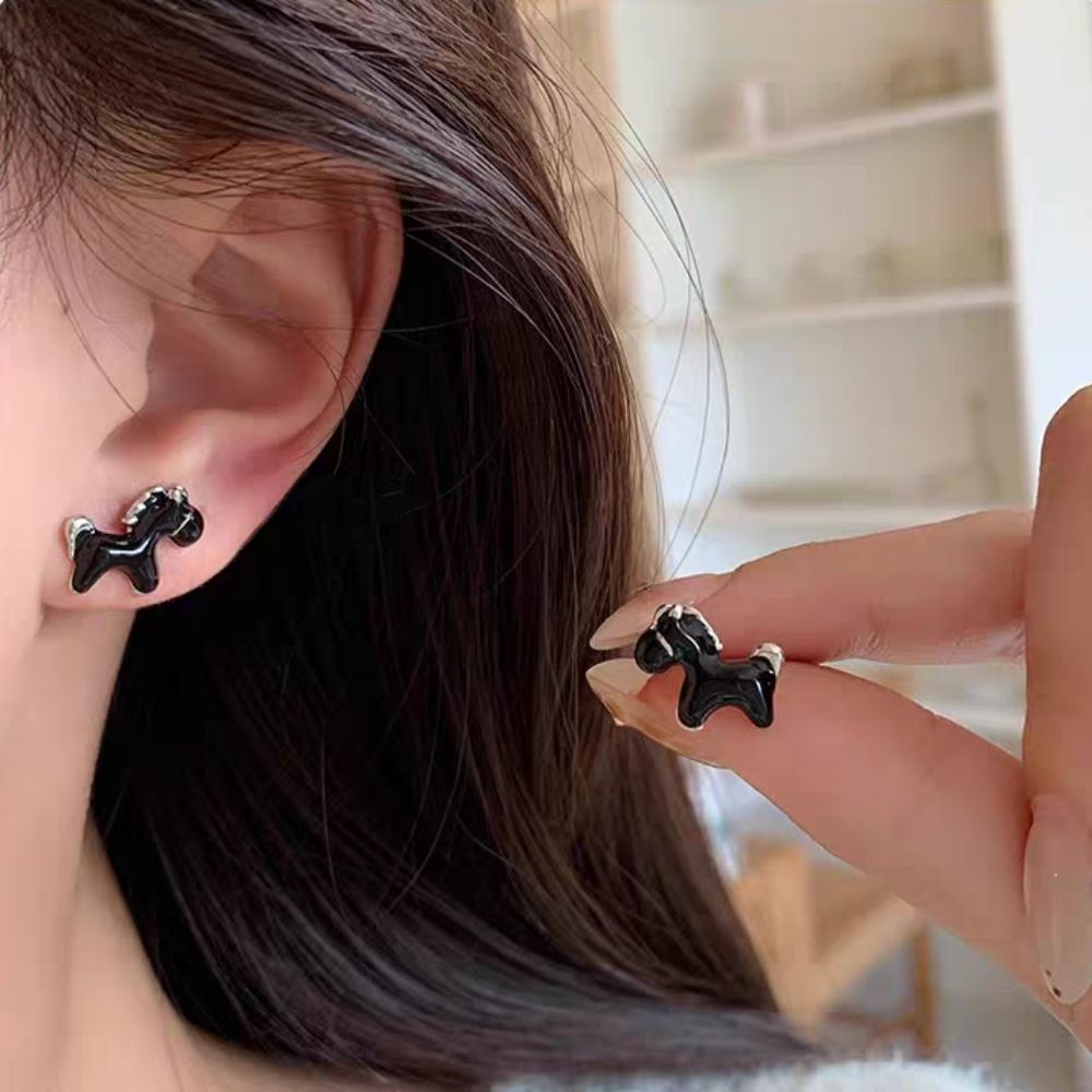 Chinese Style Alloy Horse Stud Earrings Fashion Cute New Year Pony Earrings Ear Jewelry Good Vintage Drip Oil Earrings Girls